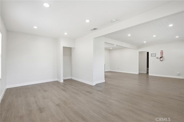 8302 Webb, Sun Valley, CA 91352