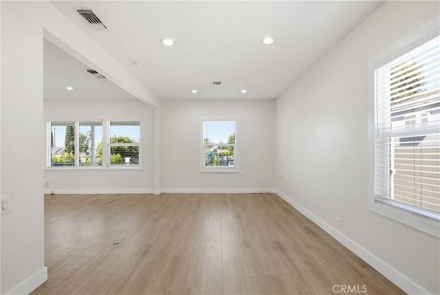 8302 Webb, Sun Valley, CA 91352
