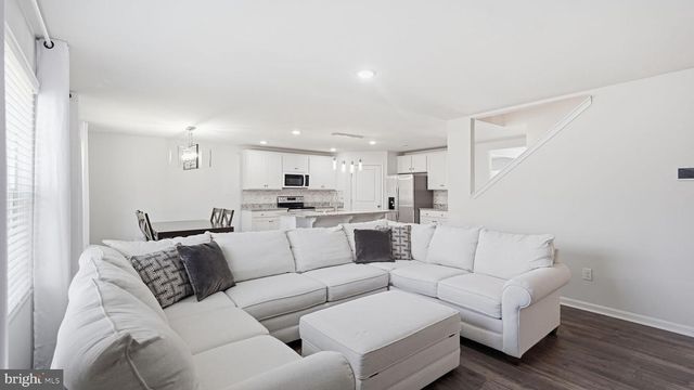 18063 JACKSON DR, Bowling Green, VA 22427