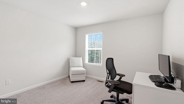 18063 JACKSON DR, Bowling Green, VA 22427