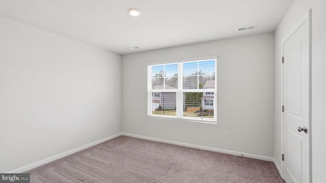 18063 JACKSON DR, Bowling Green, VA 22427