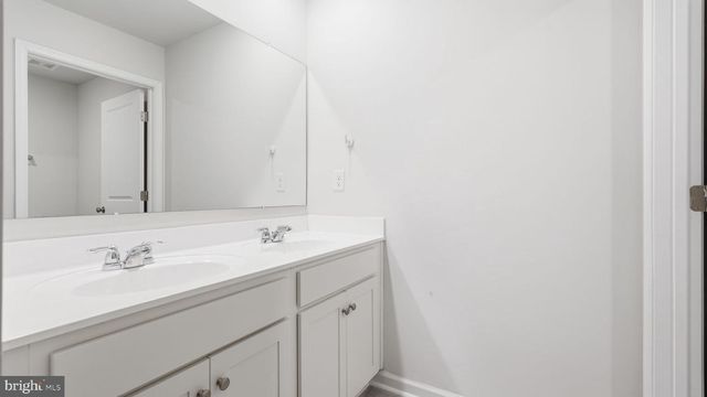 18063 JACKSON DR, Bowling Green, VA 22427