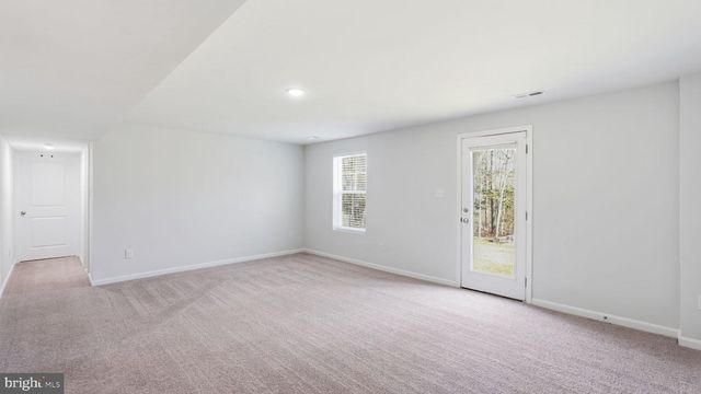 18063 JACKSON DR, Bowling Green, VA 22427