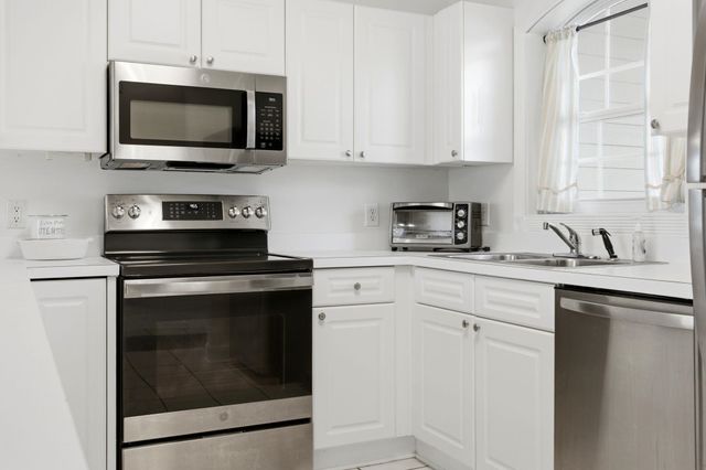 4846 Carnation Cir Apt 204, Myrtle Beach, SC 29577