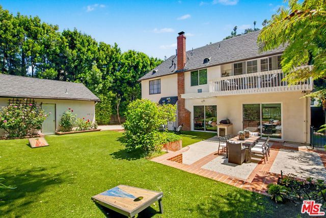 2411 Benedict Canyon Drive, Beverly Hills, CA 90210