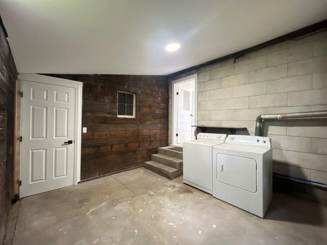 226 Cedar Street Ne, Cedar Springs City, MI 49319