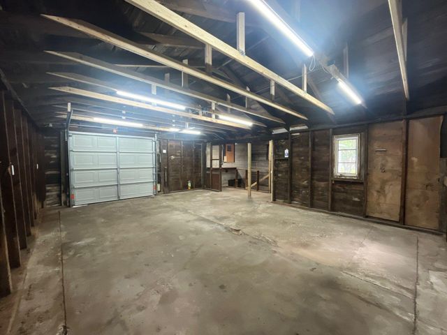 226 Cedar Street Ne, Cedar Springs City, MI 49319
