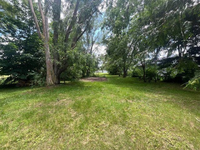226 Cedar Street Ne, Cedar Springs City, MI 49319