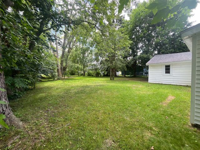 226 Cedar Street Ne, Cedar Springs City, MI 49319