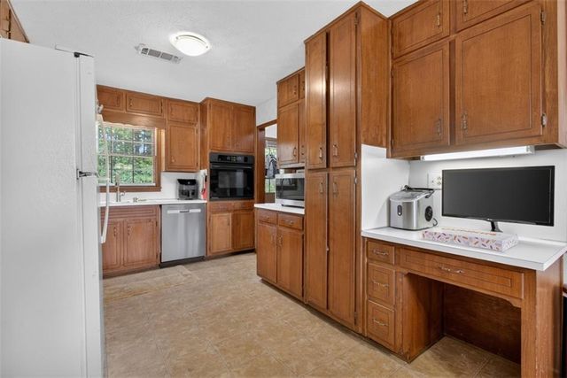 1177 Charlie Lane SW, Lilburn, GA 30047