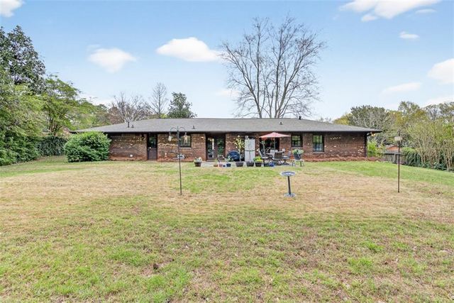 1177 Charlie Lane SW, Lilburn, GA 30047