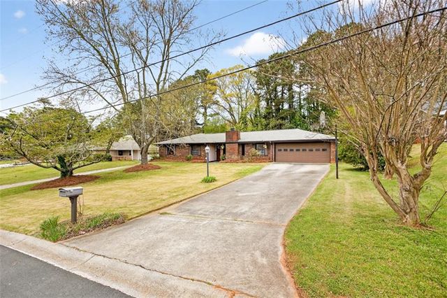 1177 Charlie Lane SW, Lilburn, GA 30047