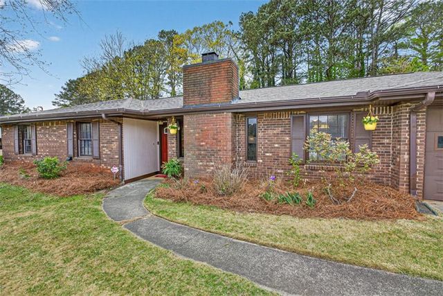 1177 Charlie Lane SW, Lilburn, GA 30047