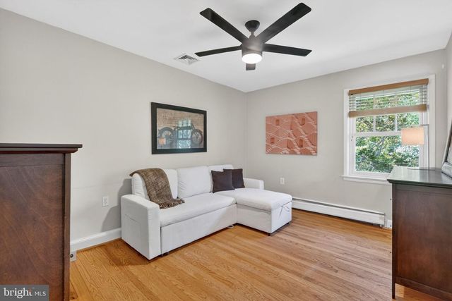 9701 OVERLEA DR, Rockville, MD 20850