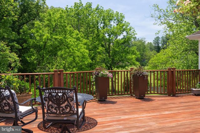 9701 OVERLEA DR, Rockville, MD 20850
