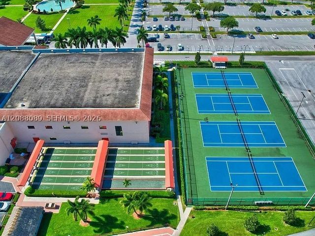 4076 E Guildford E 4, Boca Raton, FL 33434