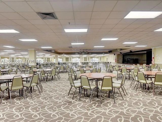4076 E Guildford E 4, Boca Raton, FL 33434