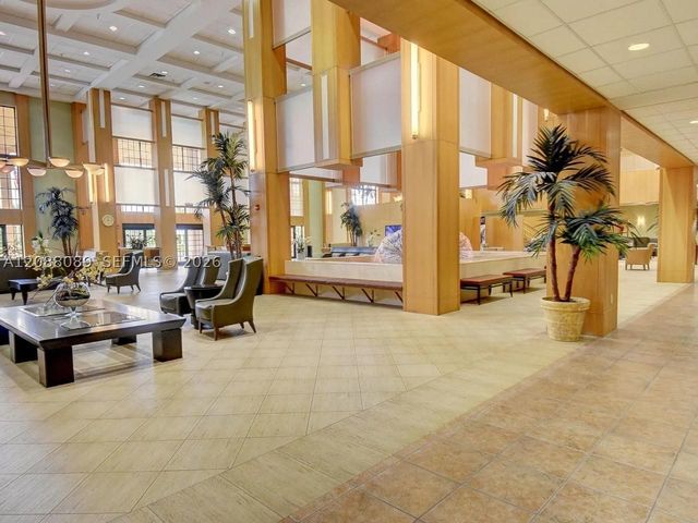 4076 E Guildford E 4, Boca Raton, FL 33434