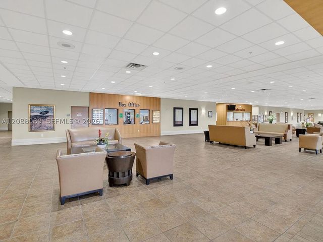 4076 E Guildford E 4, Boca Raton, FL 33434