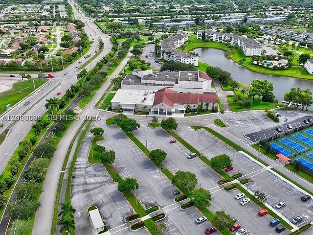 4076 E Guildford E 4, Boca Raton, FL 33434