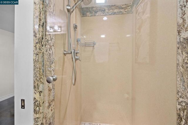 1129 AVENIDA SEVILLA 5B, Walnut Creek, CA 94595