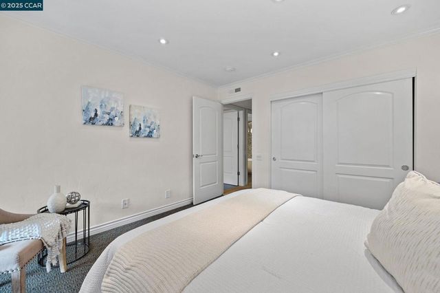 1129 AVENIDA SEVILLA 5B, Walnut Creek, CA 94595