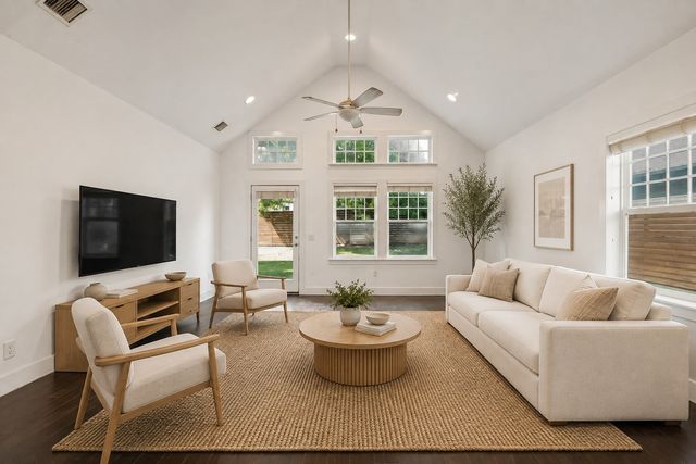 629 Bishop Heights Lane, Dallas, TX 75208