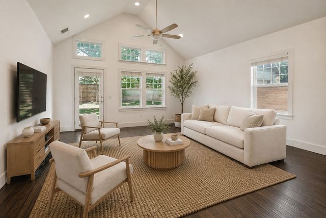 629 Bishop Heights Lane, Dallas, TX 75208