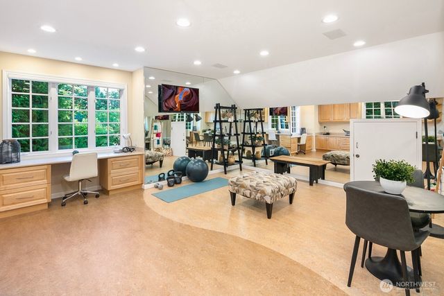 13695 NE 32nd Place, Bellevue, WA 98005