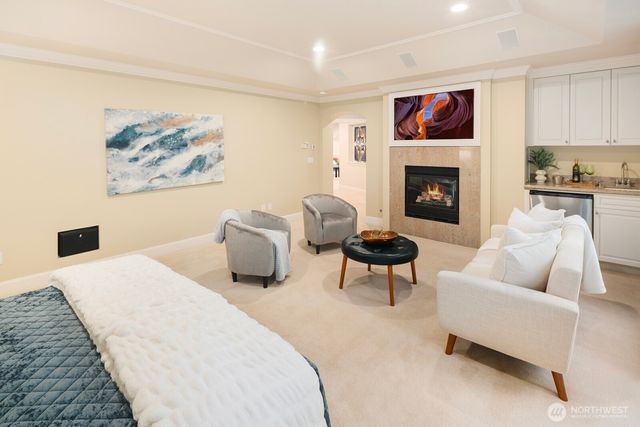 13695 NE 32nd Place, Bellevue, WA 98005
