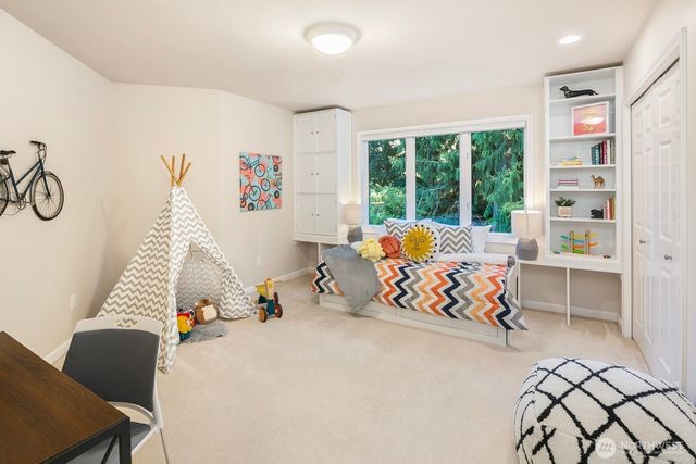 13695 NE 32nd Place, Bellevue, WA 98005