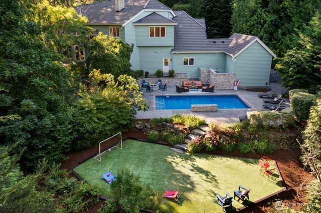 13695 NE 32nd Place, Bellevue, WA 98005