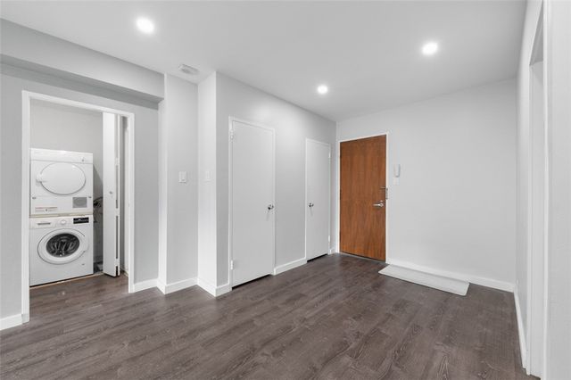 320 Fort Duquesne Blvd 8N, Downtown Pgh, PA 15222