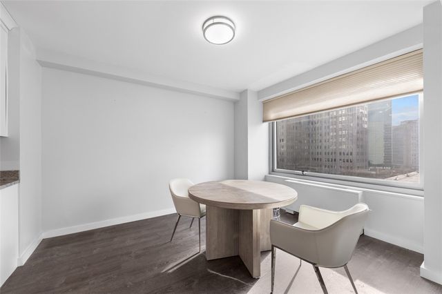 320 Fort Duquesne Blvd 8N, Downtown Pgh, PA 15222