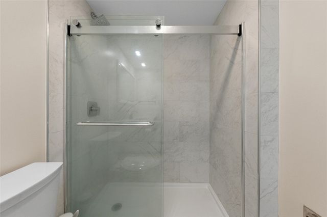 320 Fort Duquesne Blvd 8N, Downtown Pgh, PA 15222