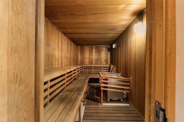 320 Fort Duquesne Blvd 8N, Downtown Pgh, PA 15222