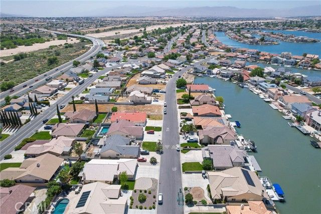 18270 Lakeview Drive, Victorville, CA 92395