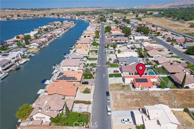 18270 Lakeview Drive, Victorville, CA 92395