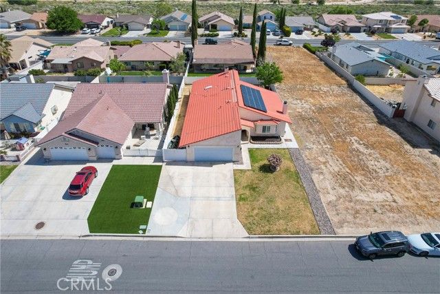 18270 Lakeview Drive, Victorville, CA 92395