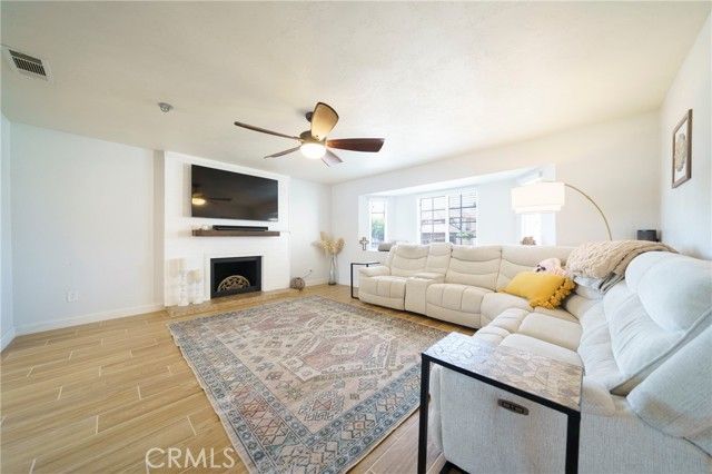 18270 Lakeview Drive, Victorville, CA 92395