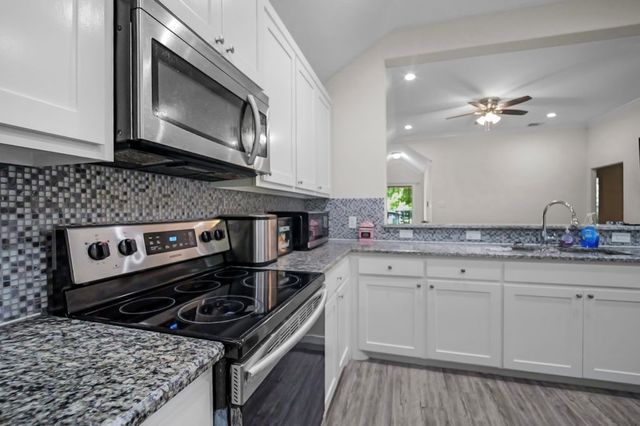 2114 Volga Avenue, Dallas, TX 75216