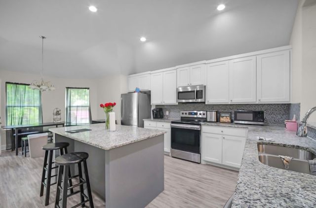 2114 Volga Avenue, Dallas, TX 75216