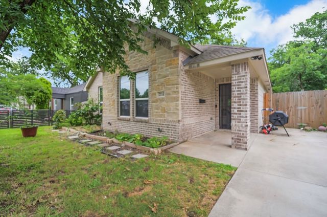 2114 Volga Avenue, Dallas, TX 75216