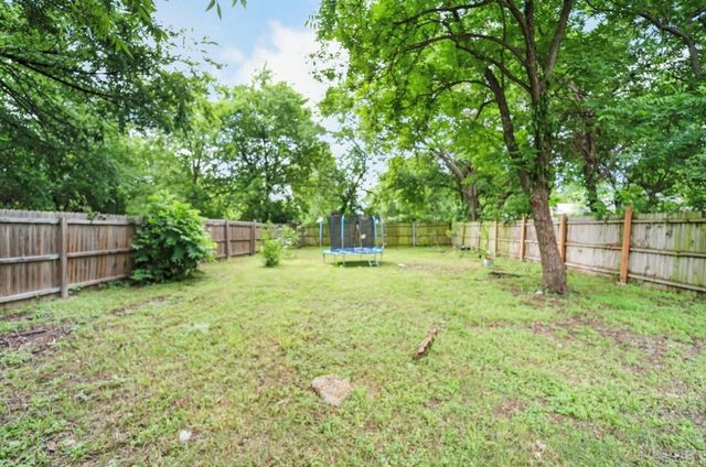 2114 Volga Avenue, Dallas, TX 75216