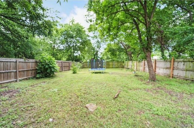 2114 Volga Avenue, Dallas, TX 75216