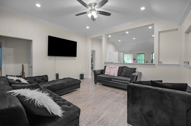 2114 Volga Avenue, Dallas, TX 75216