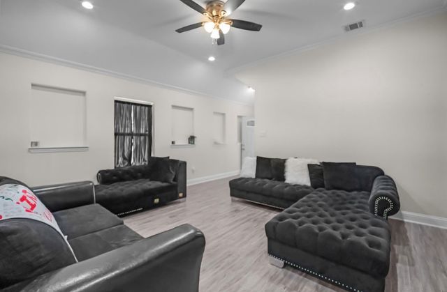 2114 Volga Avenue, Dallas, TX 75216