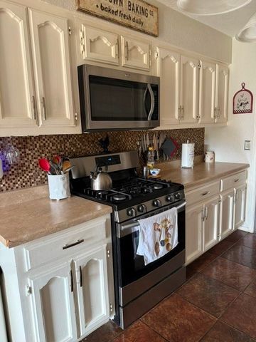 1044 Shadywood Lane, Desoto, TX 75115