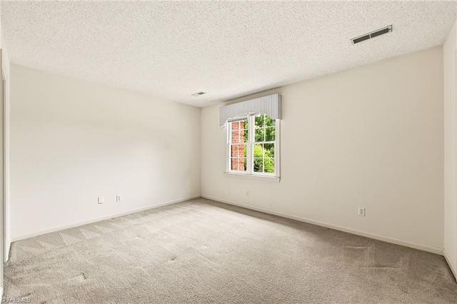 889 Brookleigh Court, Winston-salem, NC 27104