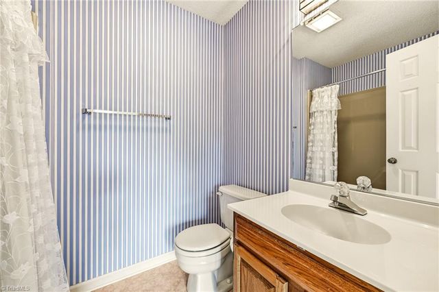 889 Brookleigh Court, Winston-salem, NC 27104